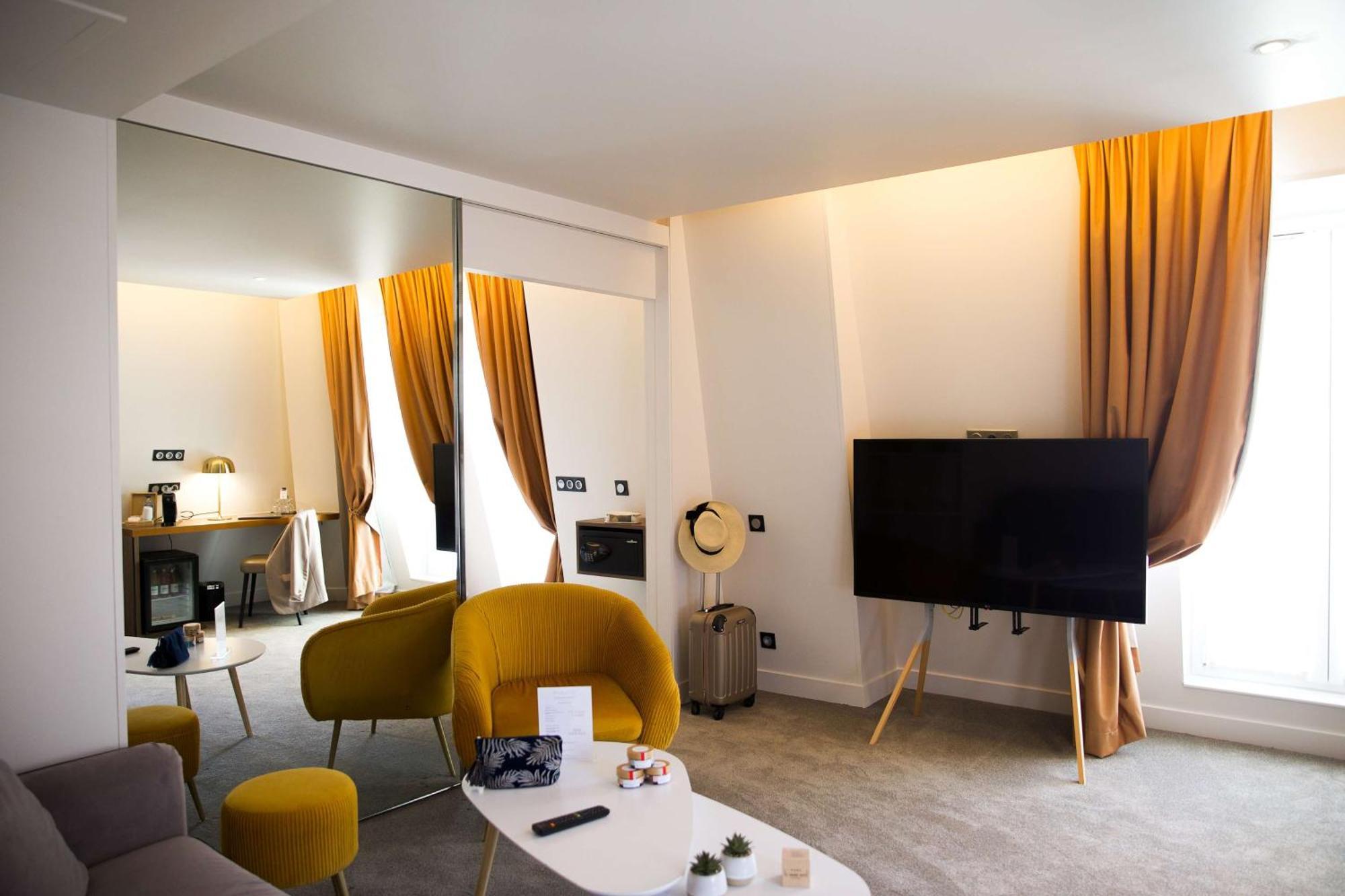 Le Grand Grenoble, Bw Premier Collection By Western Grenoble