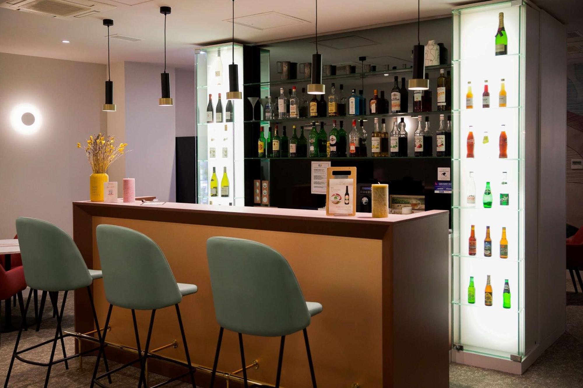 Le Grand Grenoble, Bw Premier Collection By Western Grenoble